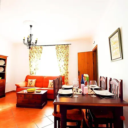 Apartamento Tranquilo Con 2 Y Aparcamiento En - Es-180-11